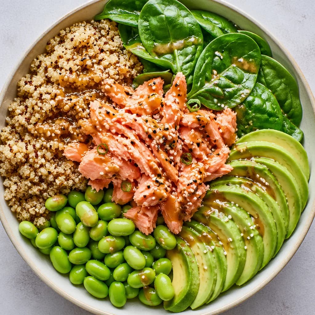 Étape 4 : Assembler le bowl — Bowl quinoa, saumon & épinards