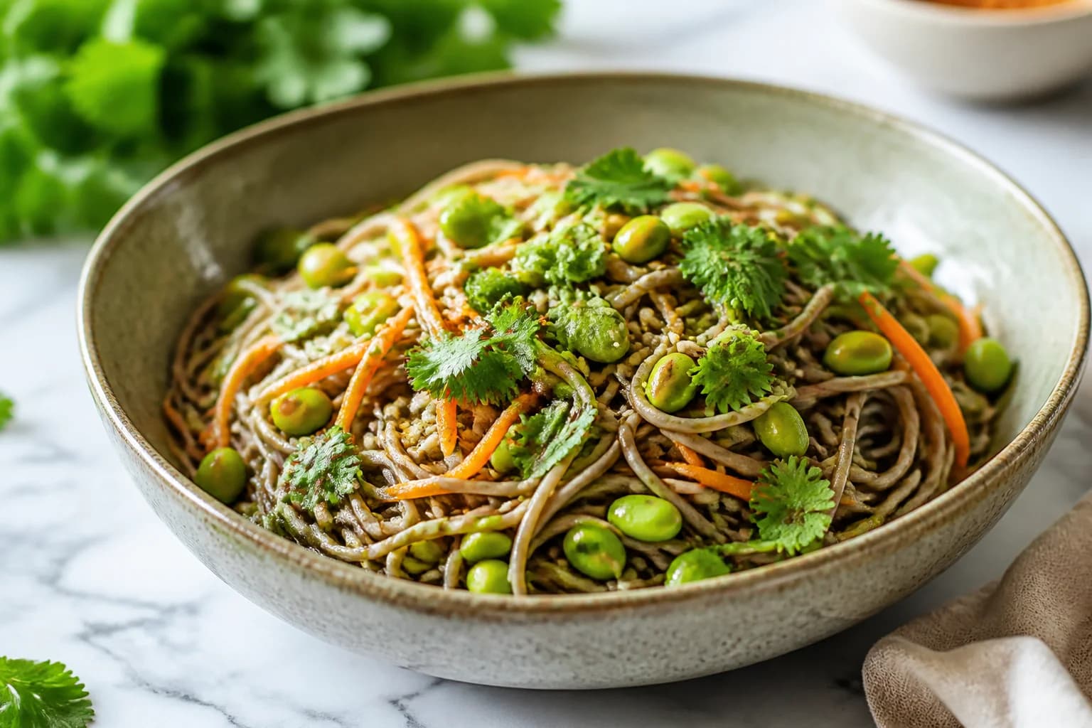 Salade soba, edamames & sésame